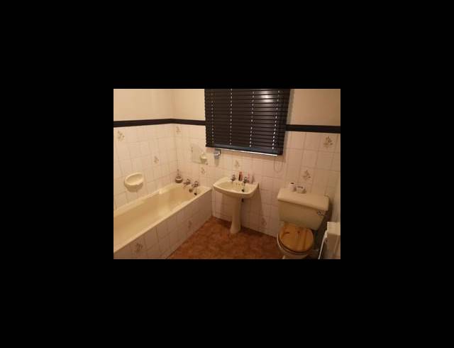 3 BEDROOM HOUSE TO LET IN BLACKRIDGE